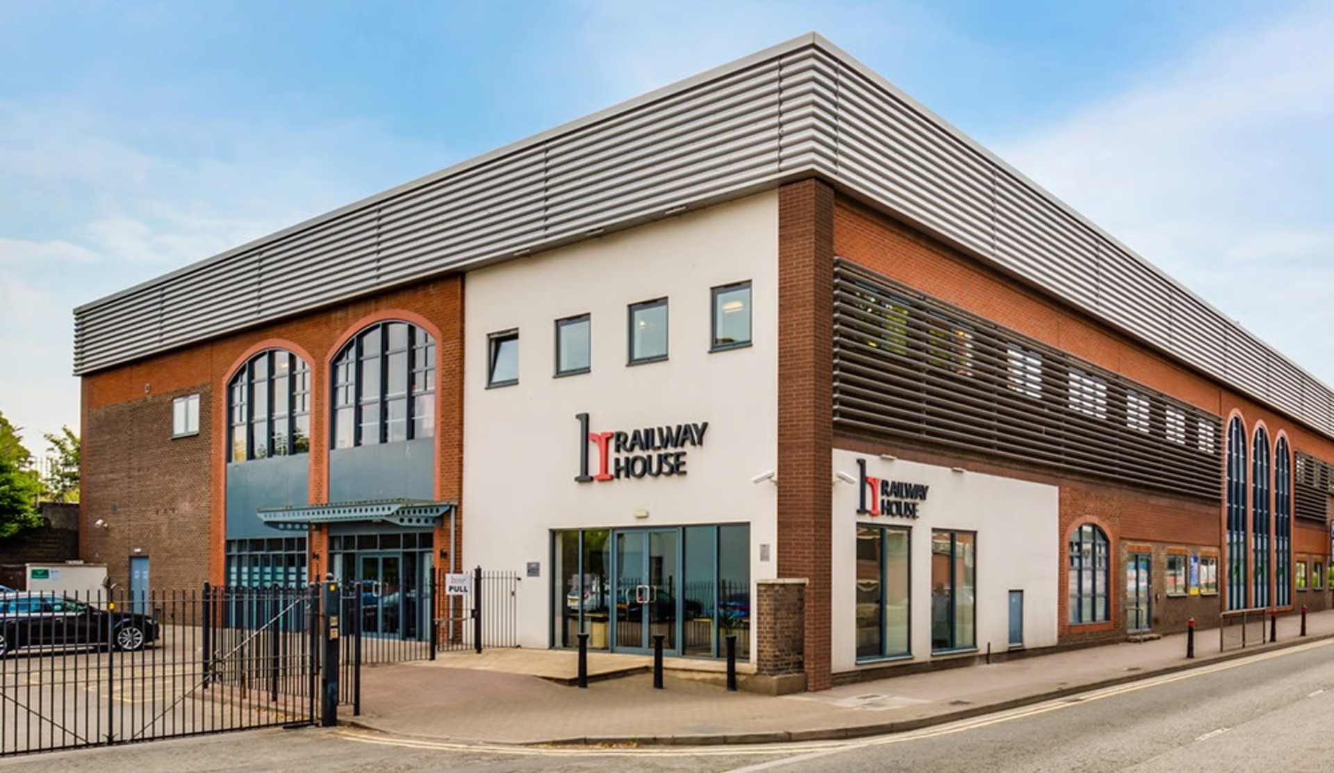 Railway House: Premier Office Space in Gloucester